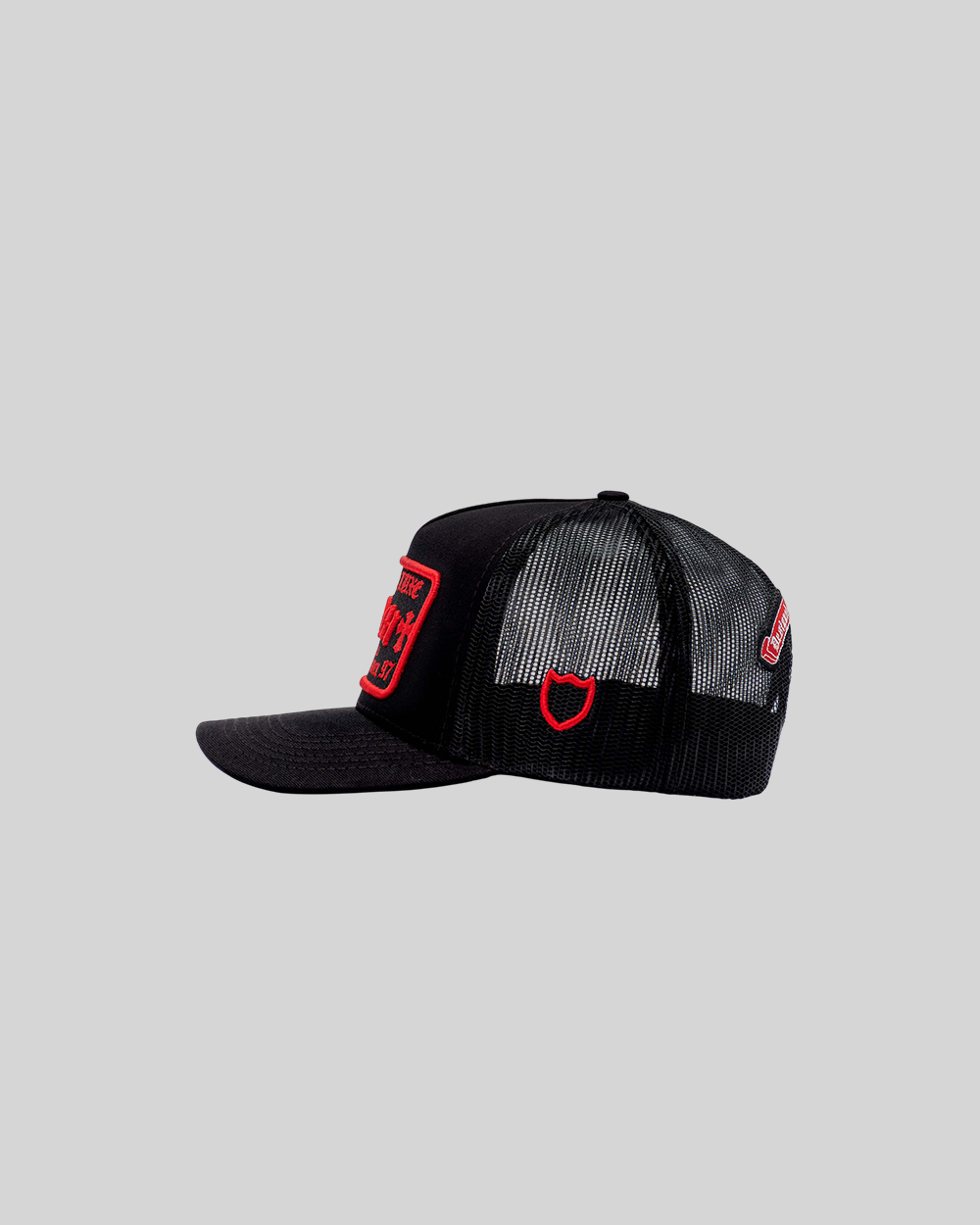GORRA DOM APPAREL TRUCKER BLACK RED