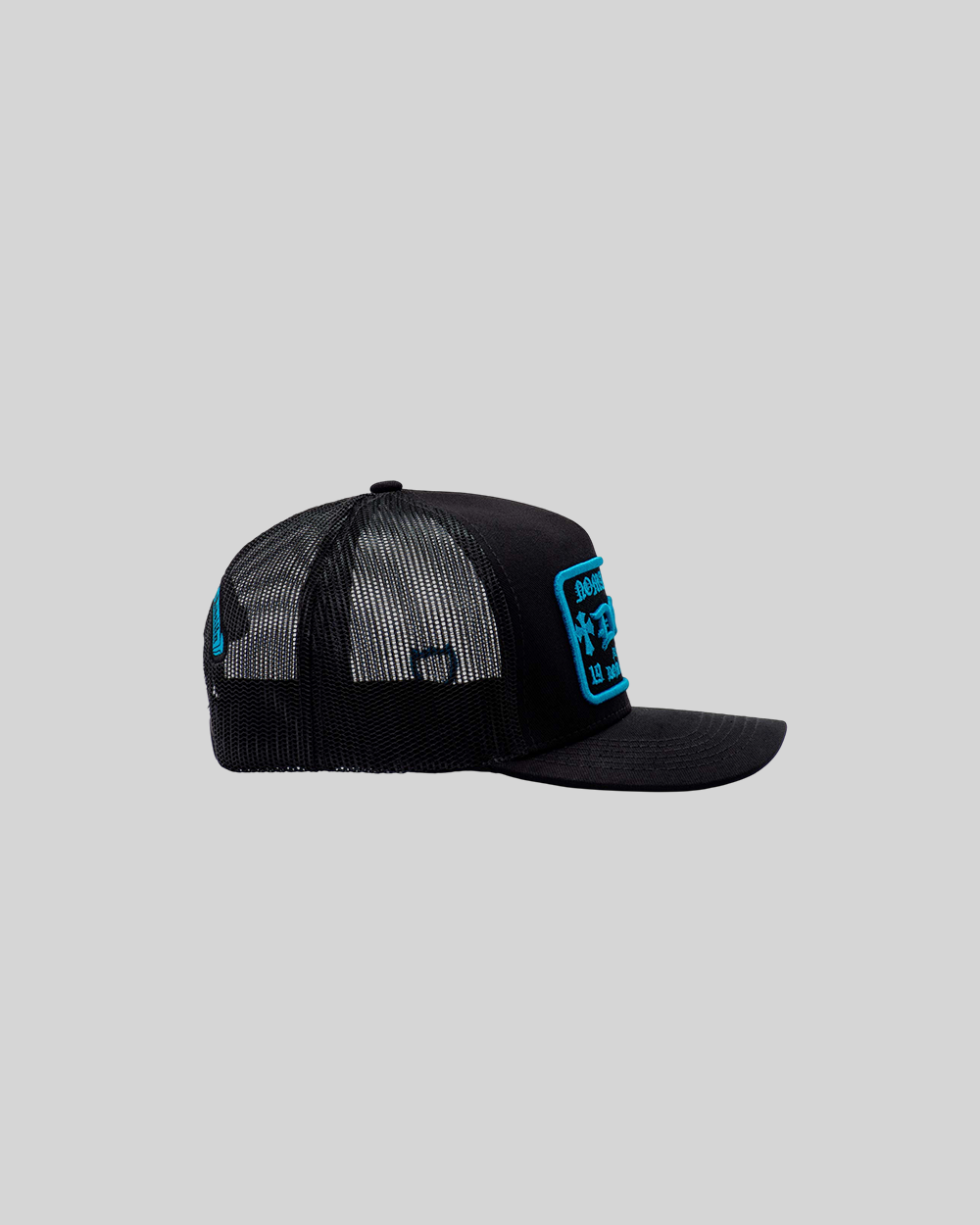 GORRA DOM APPAREL TRUCKER BABY BLUE